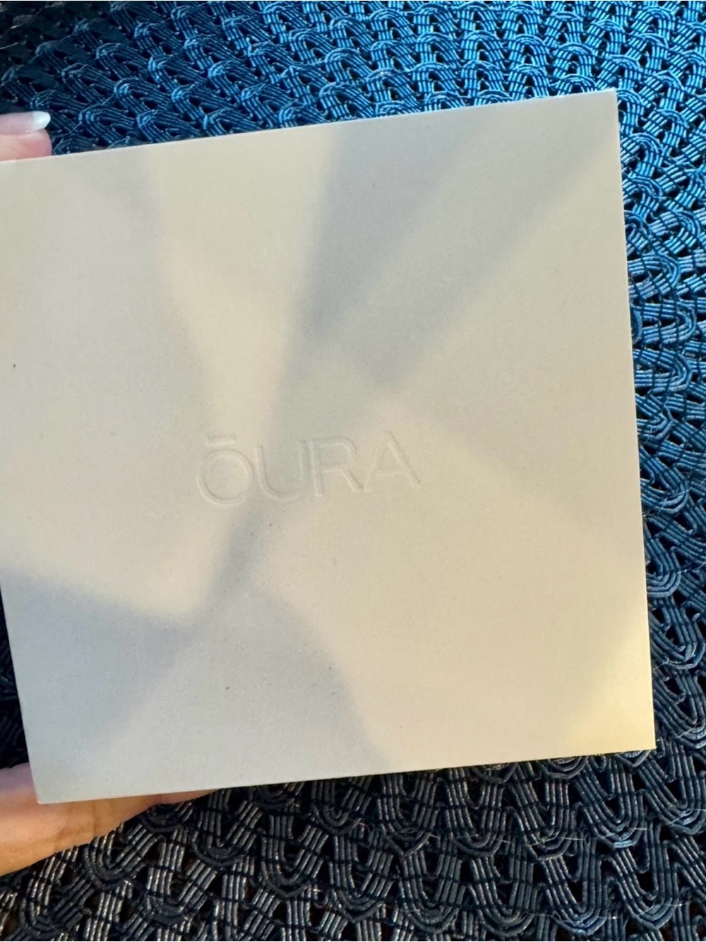 Oura Ring 4 – Gold – Size 11 - Picture 8 of 13